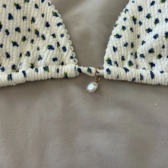 Blueberry Bikini Top - Picture 5 of 9